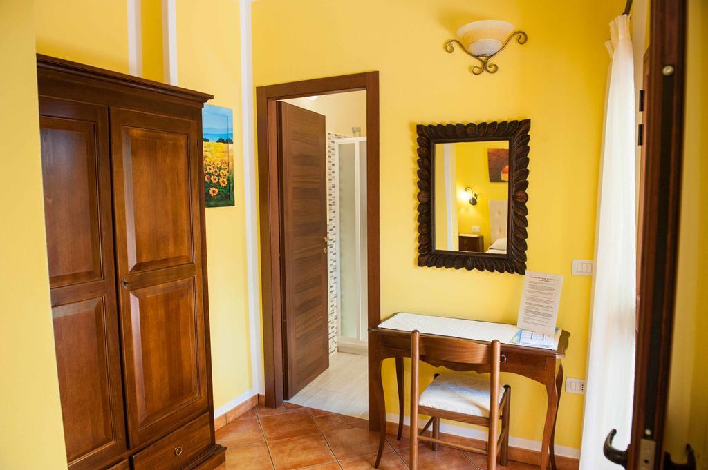 B&B Da Sabrina San Teodoro  Rom bilde